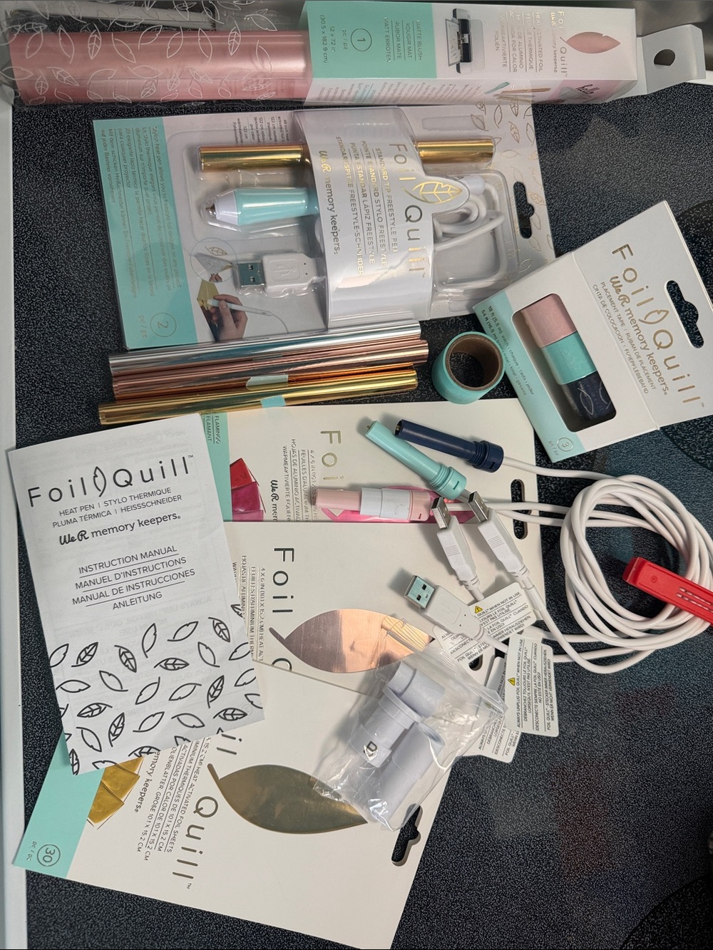 We R Memory Keepers Foil Quill Heat Pen Kit and accessories